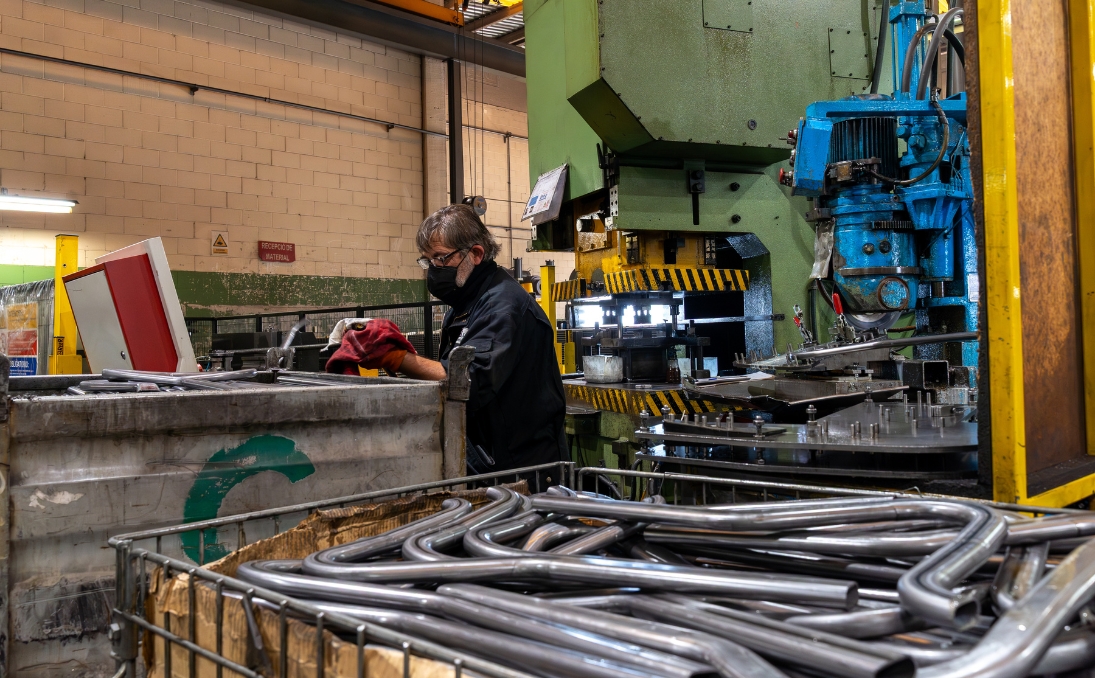 curvado de tubos industriales