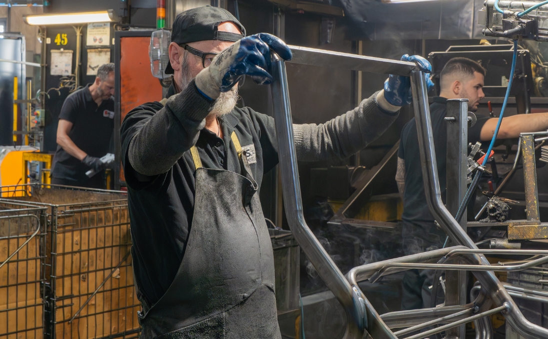 Soldadura industrial de subconjuntos metálicos